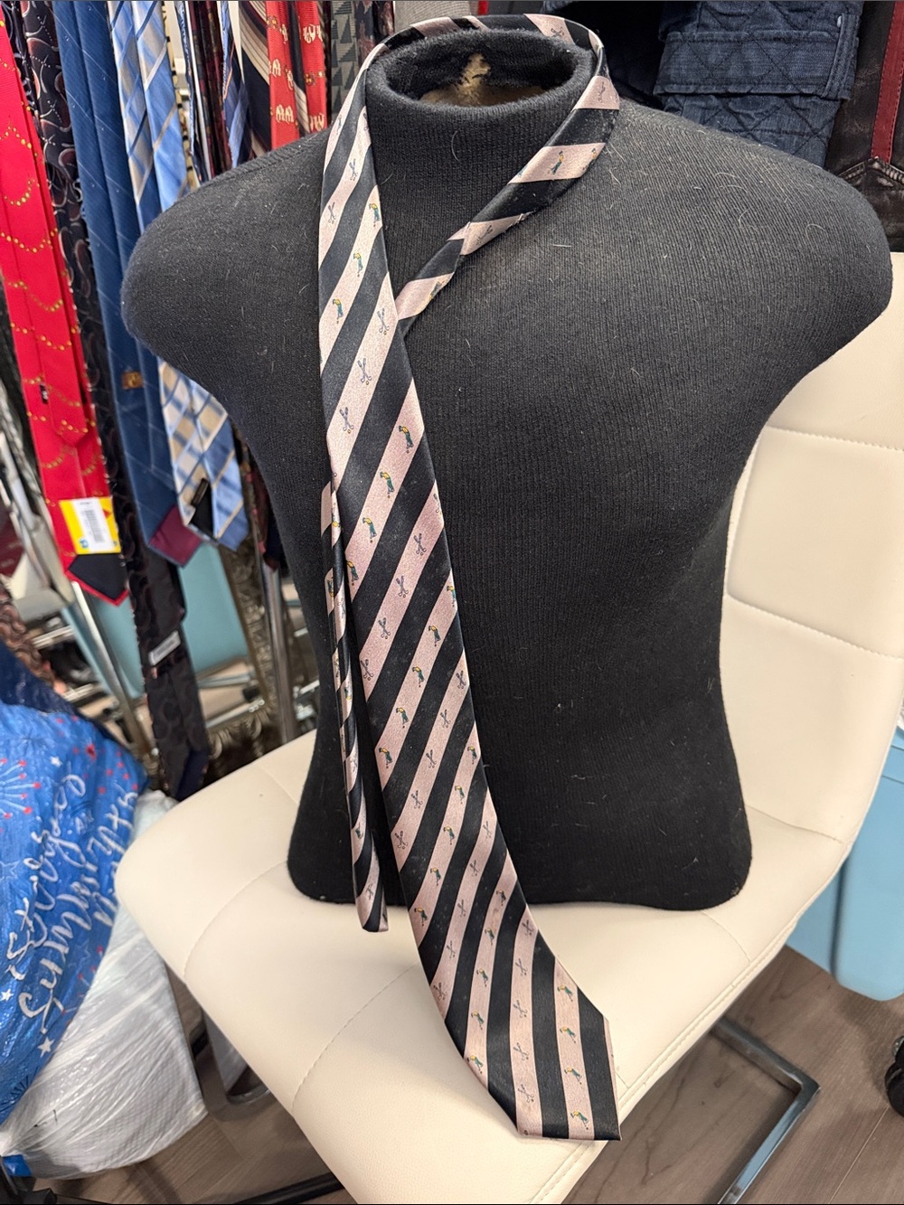 Striped Black and GrayMen's Silk Tie Golf motif